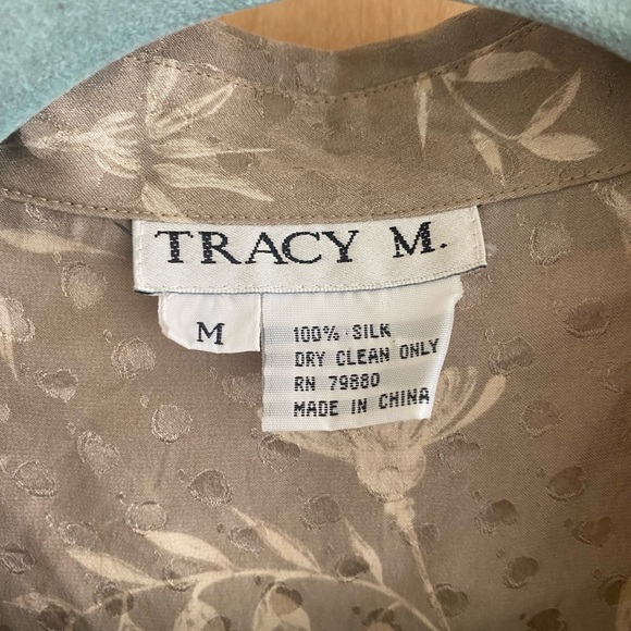 Cream/tan/grey/white silk button up top - Picture 3 of 5